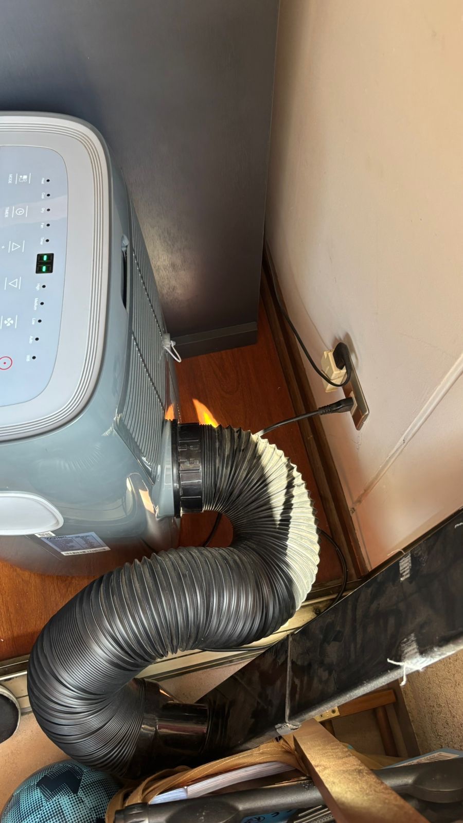 Aire Acondicionado Portátil 15000 BTU con Wifi Wurden cod: 20708-2 - Imagen 6