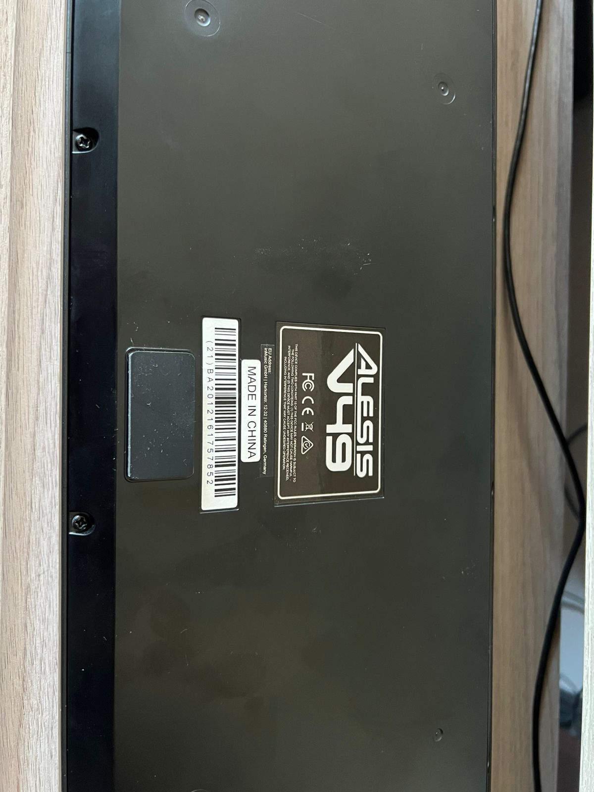 ALESIS V49 Teclado Controlador Midi 49 Teclas USB MIDI Cod: 20794-13 - Imagen 7