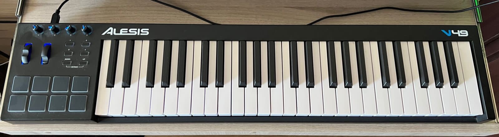 ALESIS V49 Teclado Controlador Midi 49 Teclas USB MIDI Cod: 20794-13 - Imagen 2