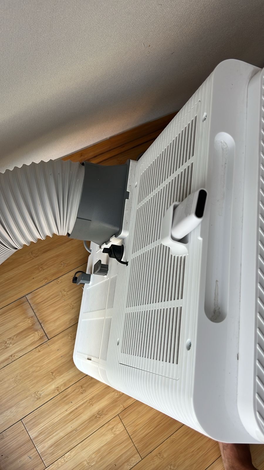 Aire acondicionado portátil Ursus Trotter Blizzard 12.000 BTU WiFi cod: 21069-2 - Imagen 6