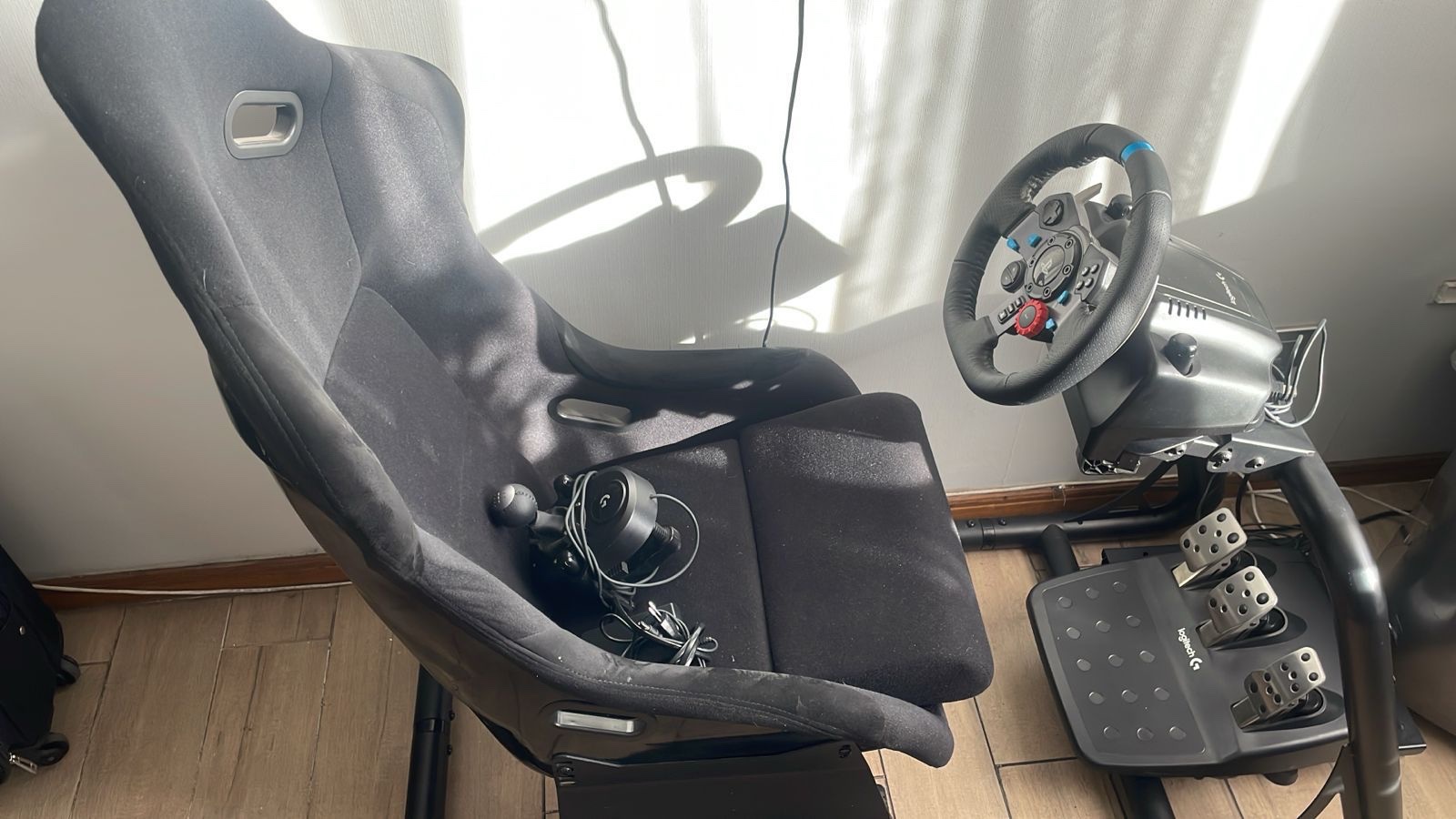 Asiento Macrotel, manubrio, pedales y cambio Logitech cod: 21111-1 - Imagen 2