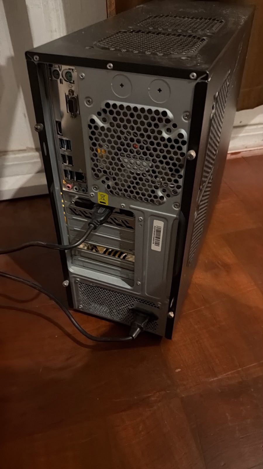 Torre Armada 2020 Ryzen 5 3500X 1 TB 32 GB RAM cod: 21961-2 - Imagen 4