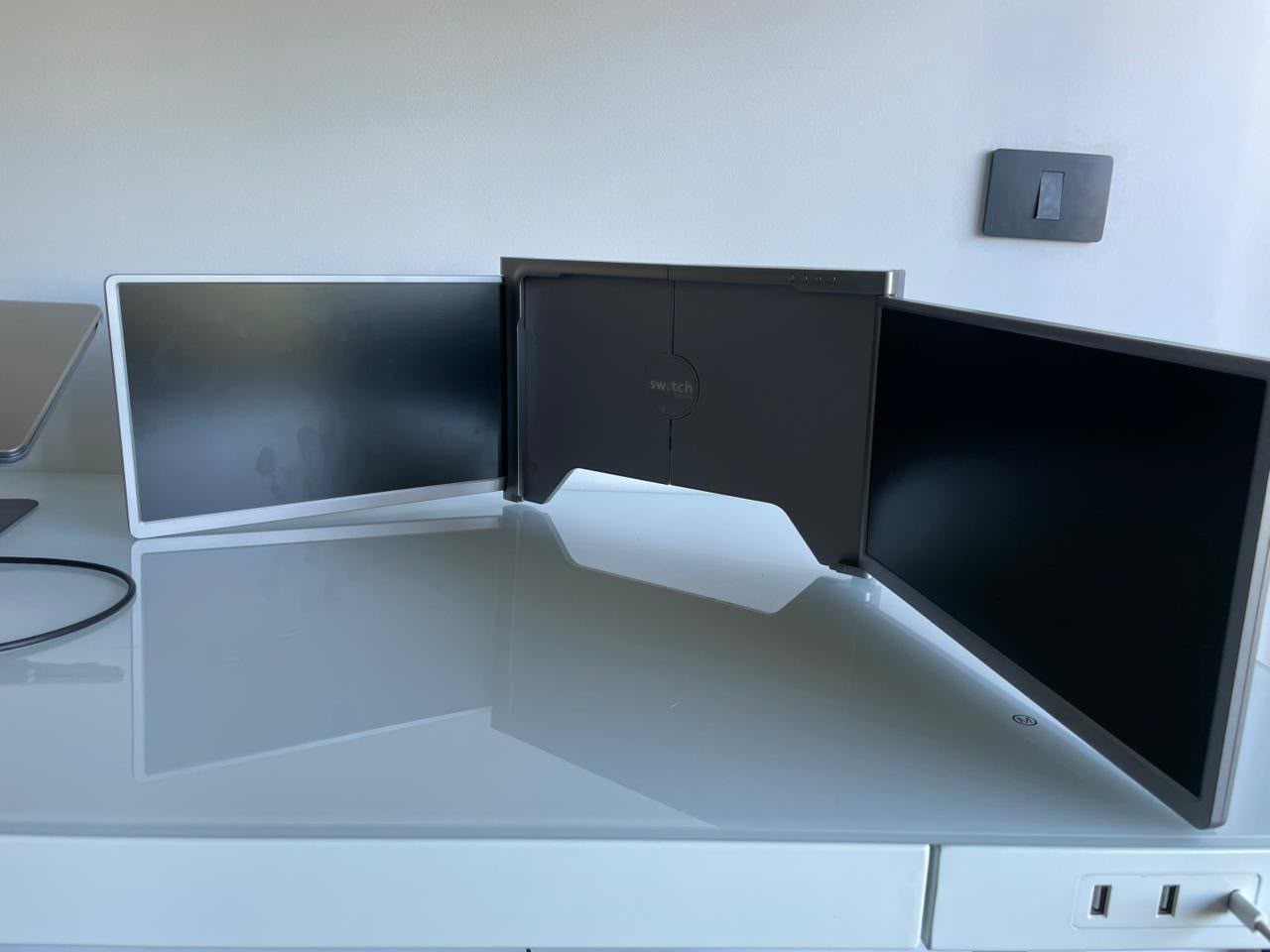 Switch Mobile Doble Monitor Portátil 14’’cod: 21866-1 - Imagen 2