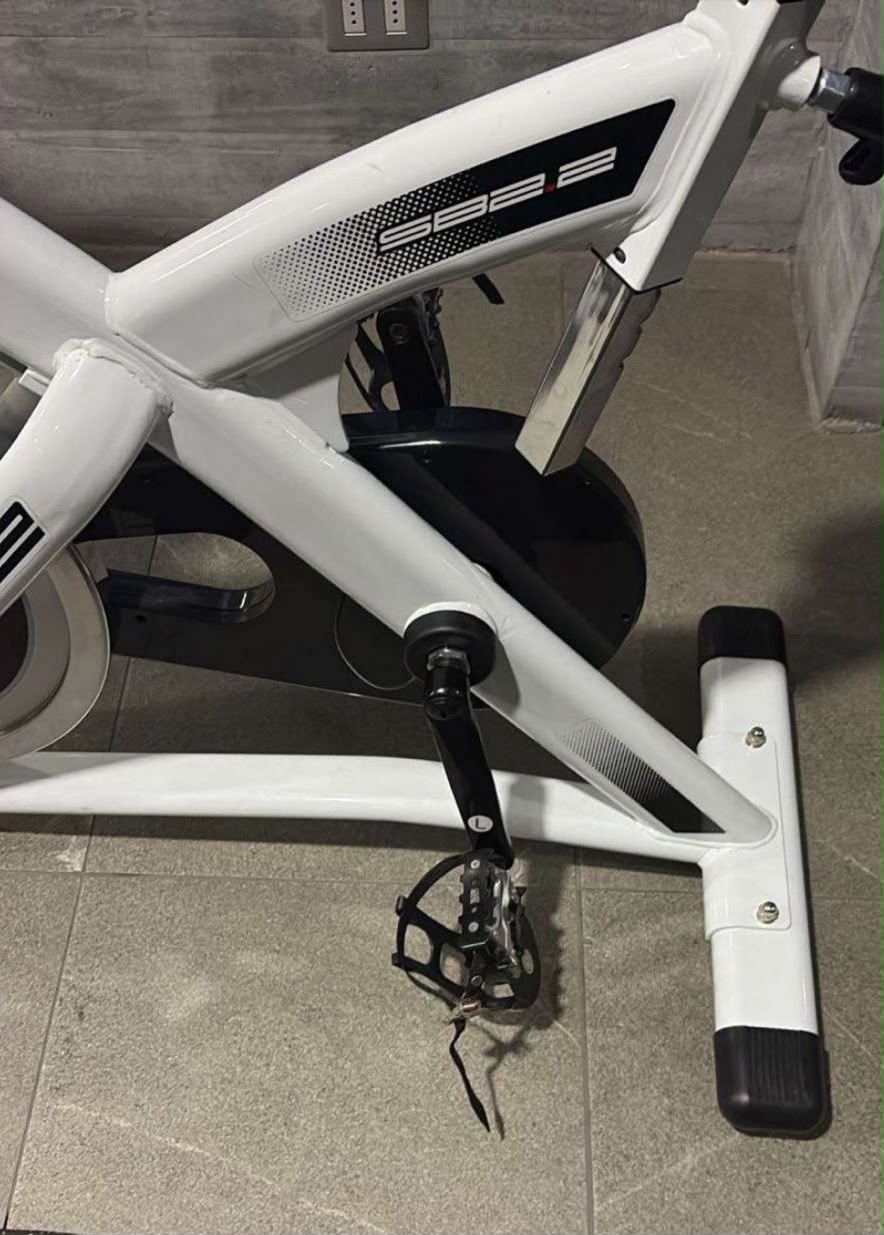 Bicicleta de spinning B.H. Fitness modelo SB2.2 cod: 21881-2 - Imagen 6