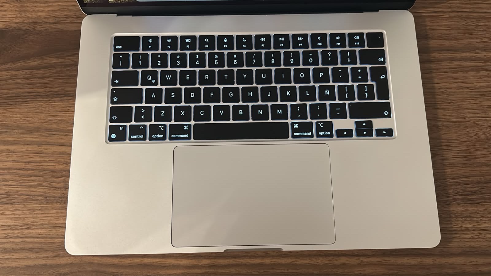 MacBook Air M3 15” 2024 256 GB 16 GB RAM cod: 21926-3 - Imagen 6