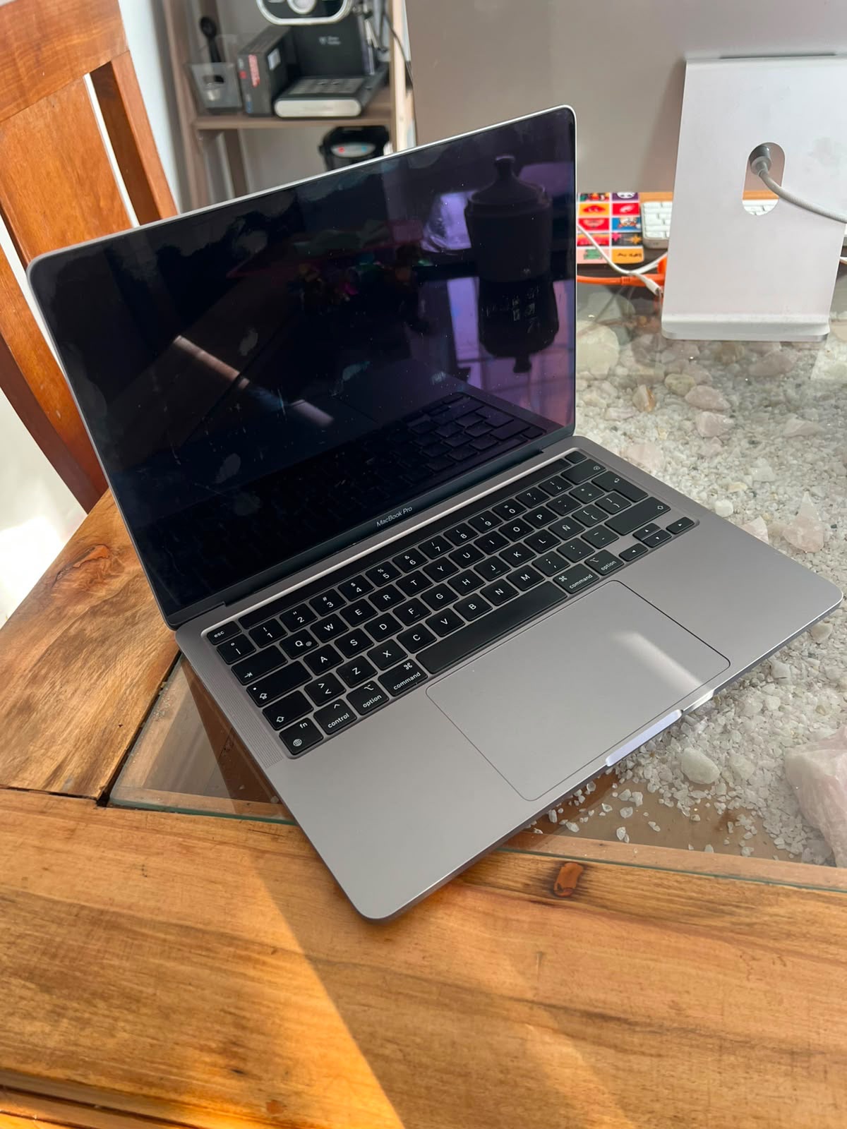 MacBook Pro M2 13” 2022 256 GB 8 GB RAM cod: 21895-12 - Imagen 3