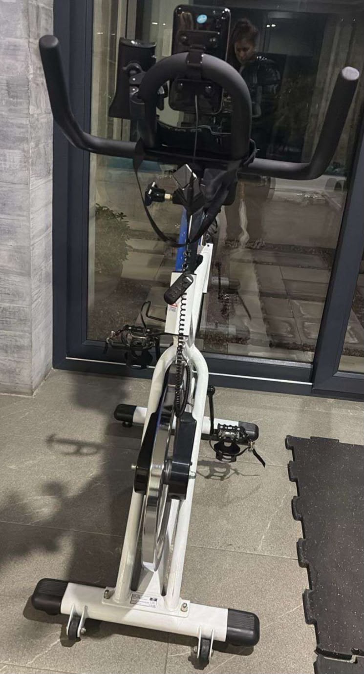 Bicicleta de spinning B.H. Fitness modelo SB2.2 cod: 21881-2 - Imagen 5