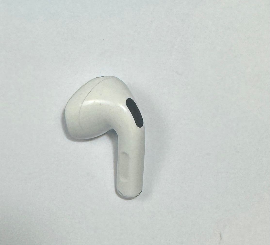 AirPods 4 Audífono izquierdo cod: 21867-4 - Imagen 3