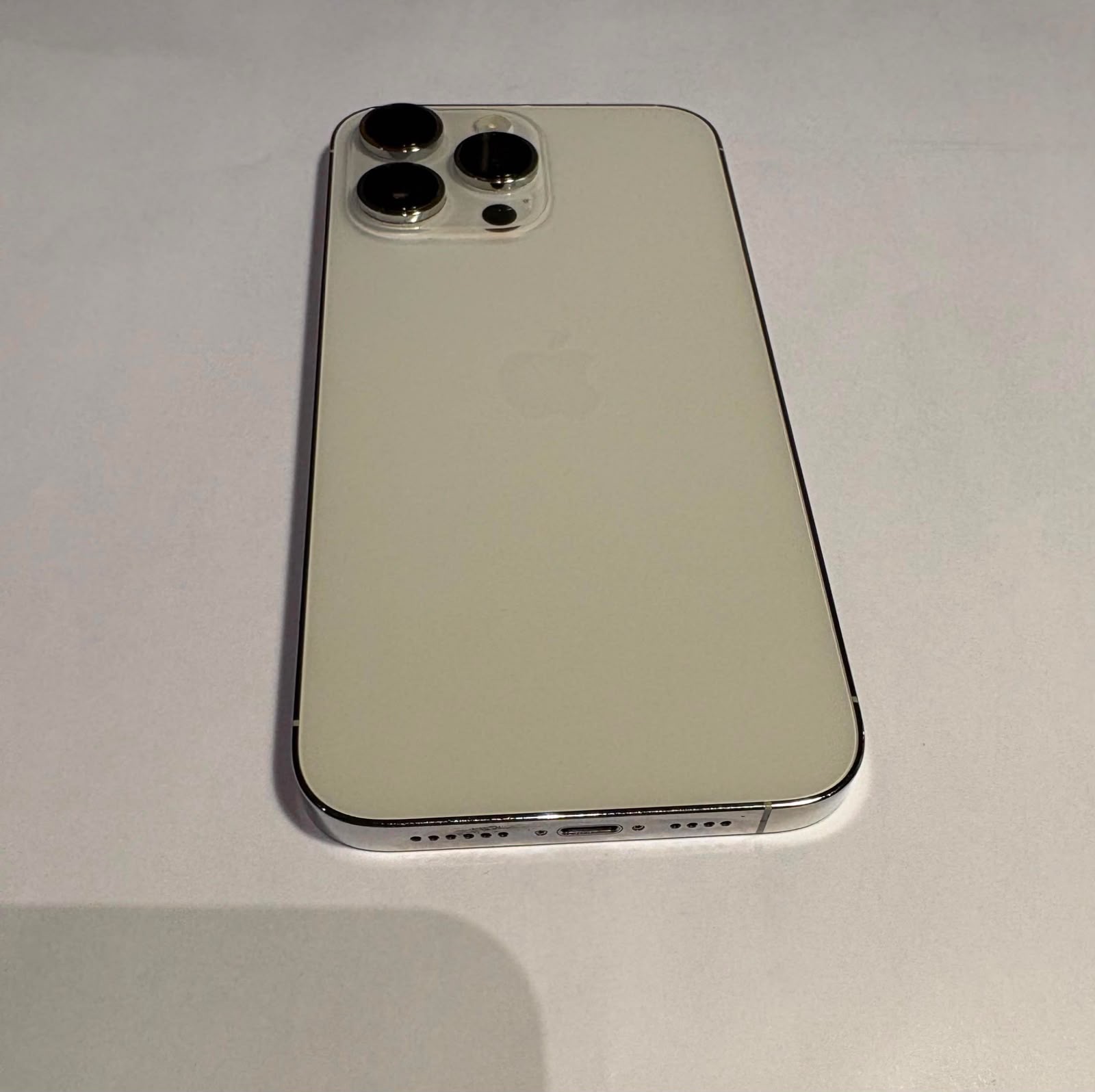 iPhone 14 Pro Max Silver 256 GB cod: 22014-1 - Imagen 4