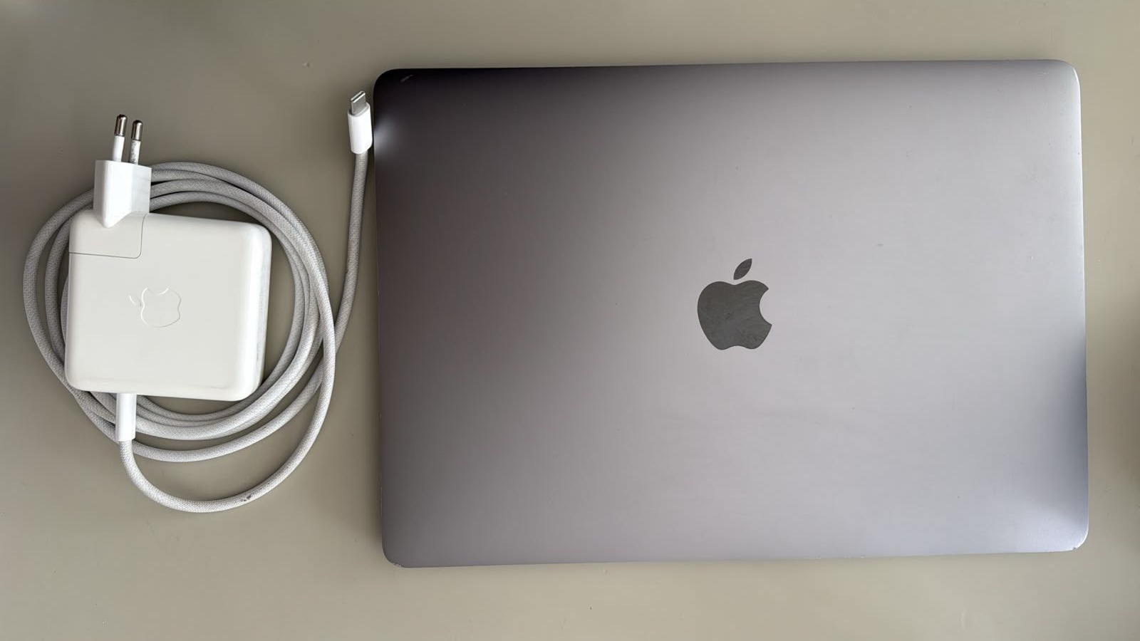MacBook Pro Touch Bar 13,3” 2017 500 GB 8 GB RAM cod: 22070-1 - Imagen 2