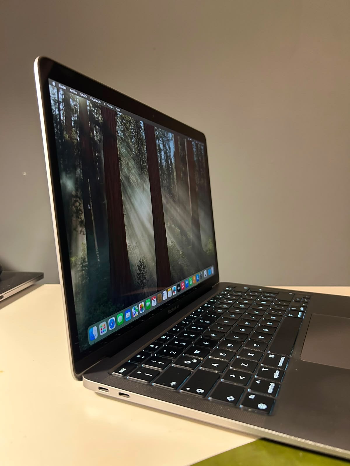 MacBook Air M1 13” 2020 256 GB 8 GB cod: 22089-13 - Imagen 6