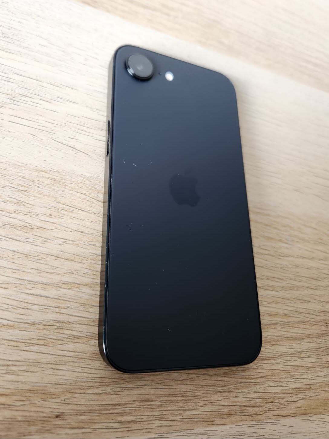 iPhone 16e Negro 128 GB cod: 22057-4 - Imagen 8