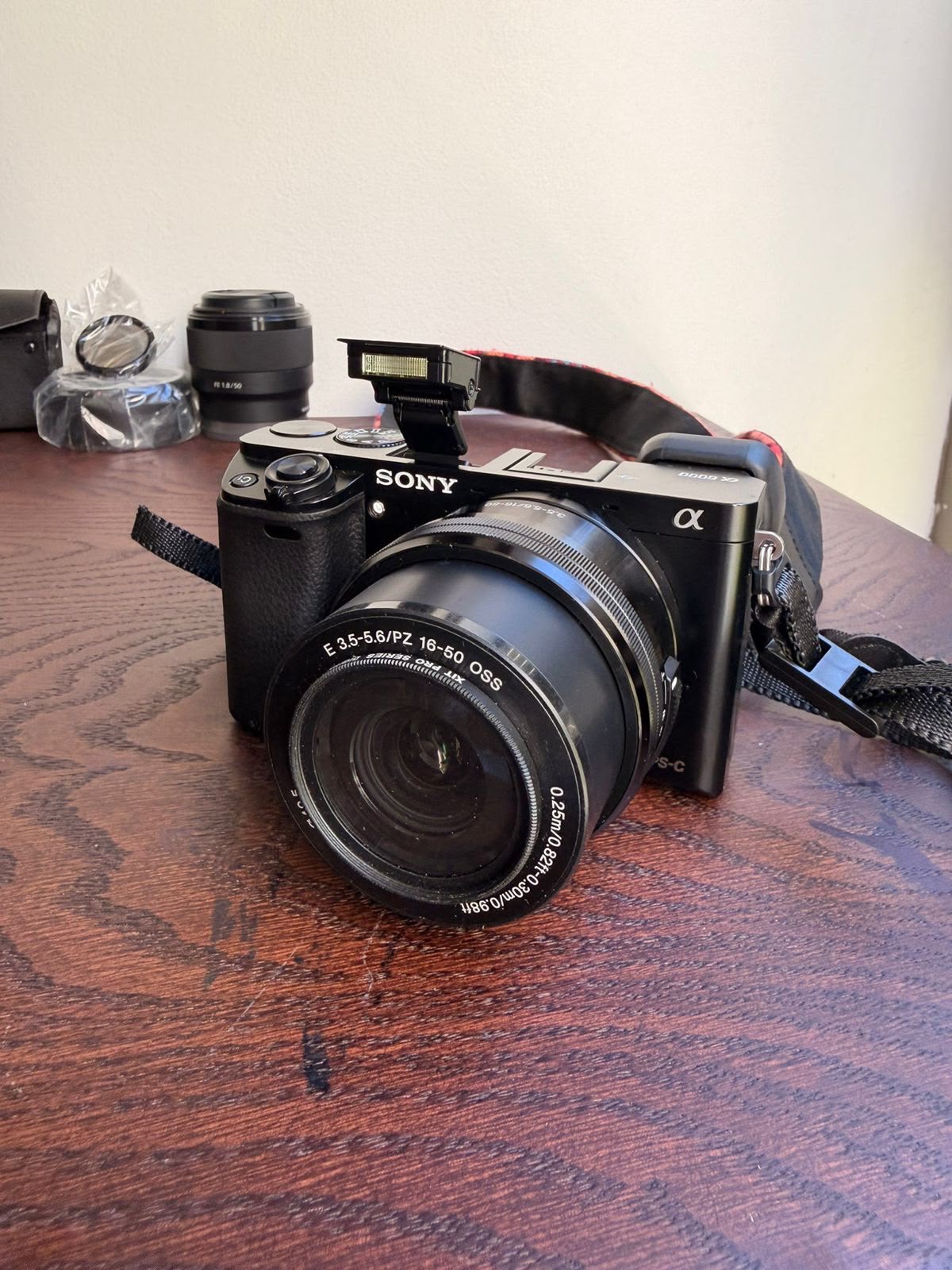 Sony alpha 6000 con 2 lentes 16-50 y 1.8-50 cod: 22023-1 - Imagen 3