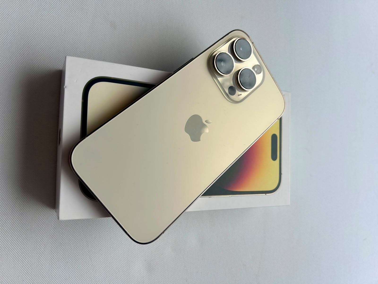 iPhone 14 Pro Gold 128 GB cod: 22104-3 - Imagen 3