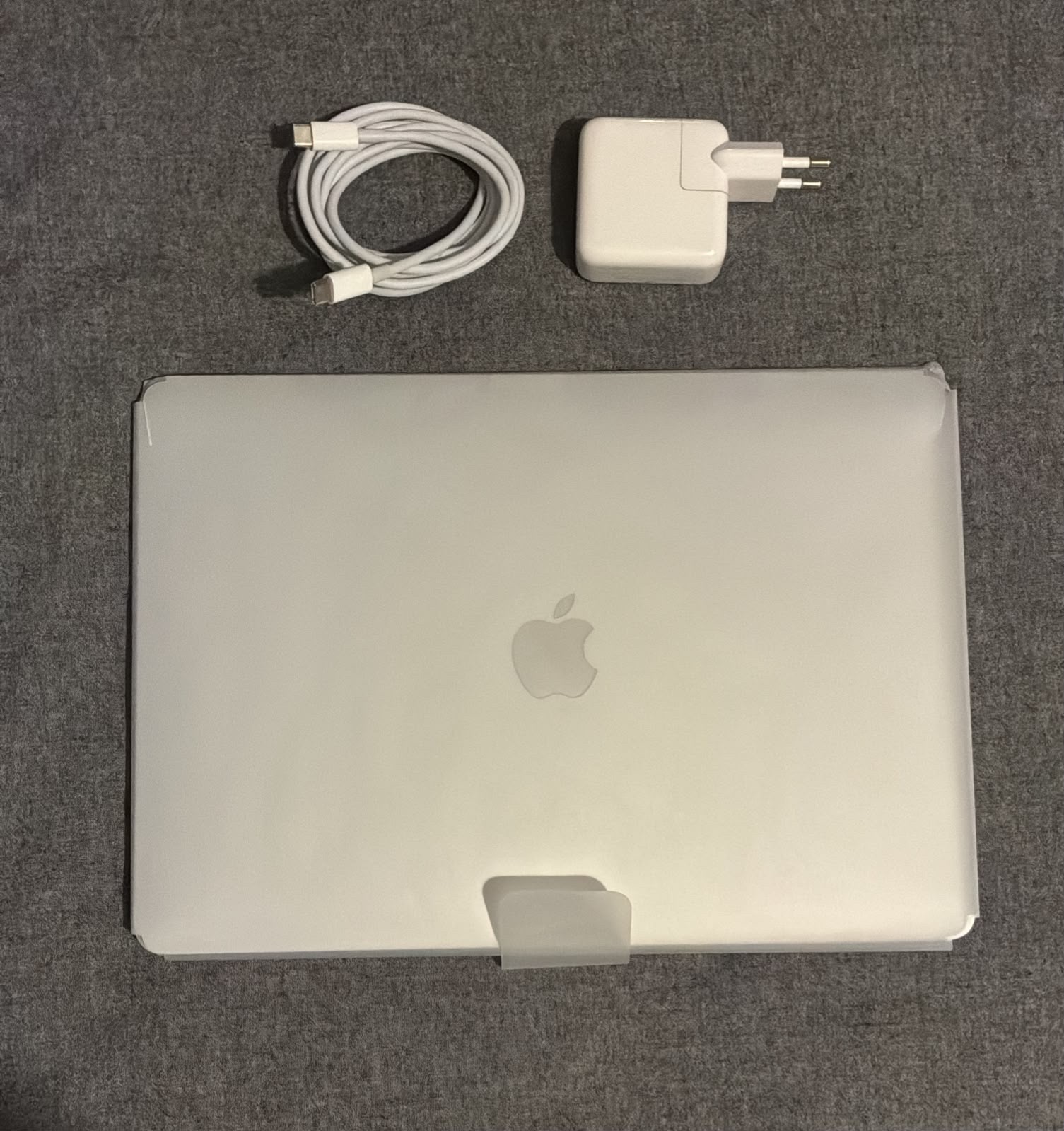 MacBook Air 13” M1 2020 256 GB 8 GB RAM cod: 22021-1 - Imagen 2