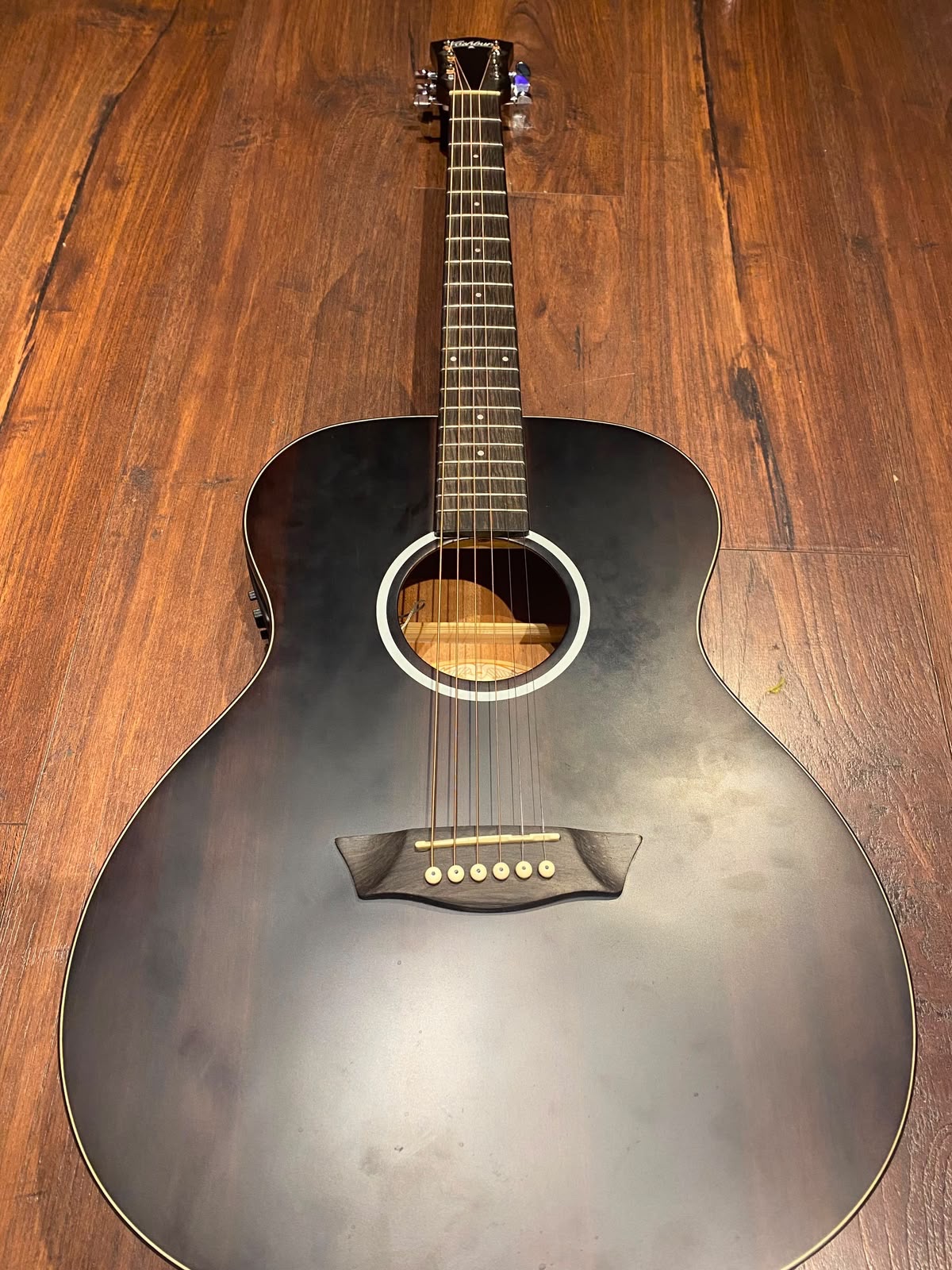 Guitarra Electroacústica Washburn DFEFE Deep Forest Ebony cod: 22093-9 - Imagen 2